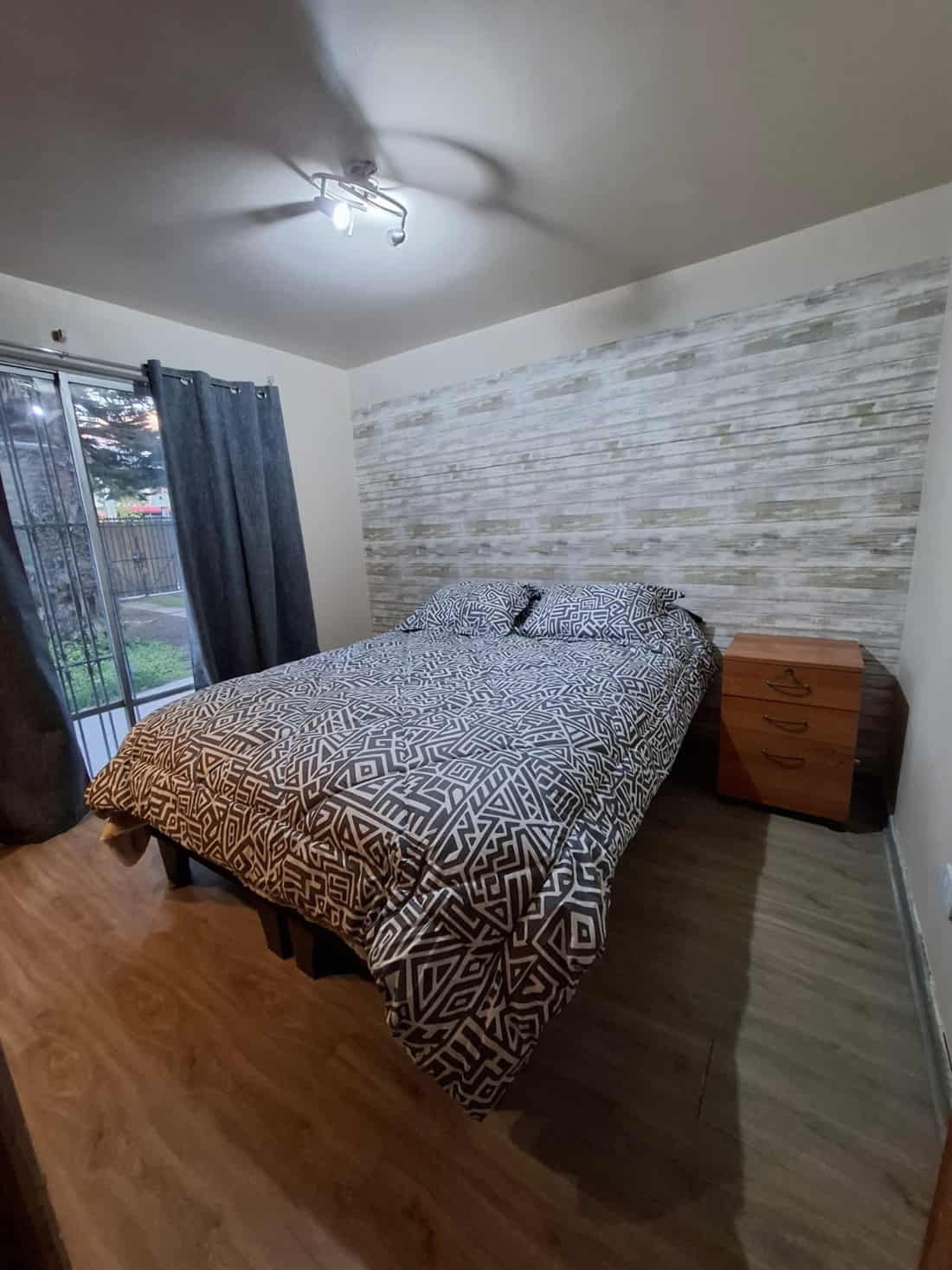 pieza en arriendo con baño privado en las condes santiago