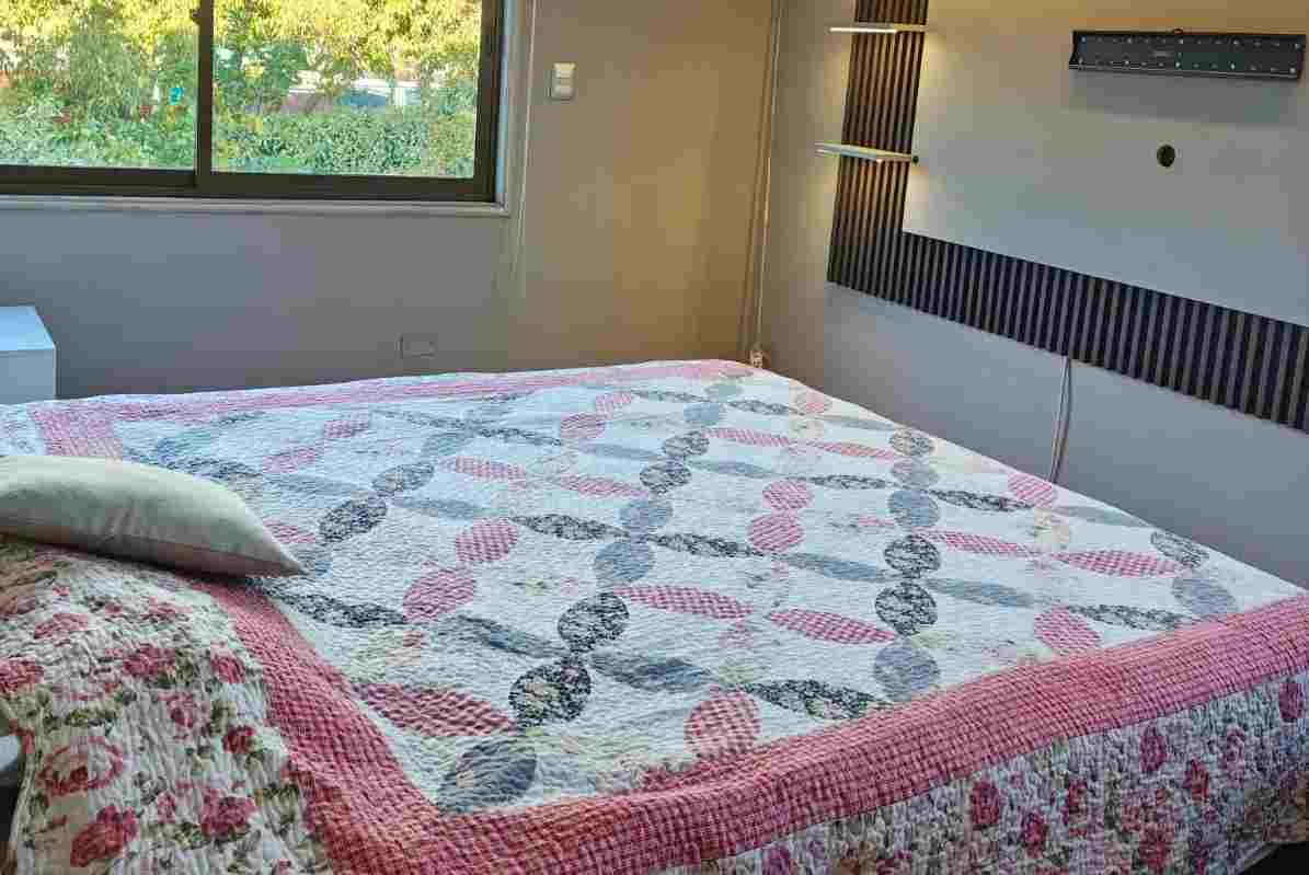 pieza en arriendo con acceso independiente en la florida santiago
