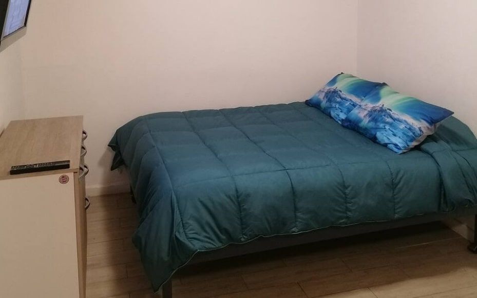pieza en arriendo con baño privado y acceso independiente en las condes santiago