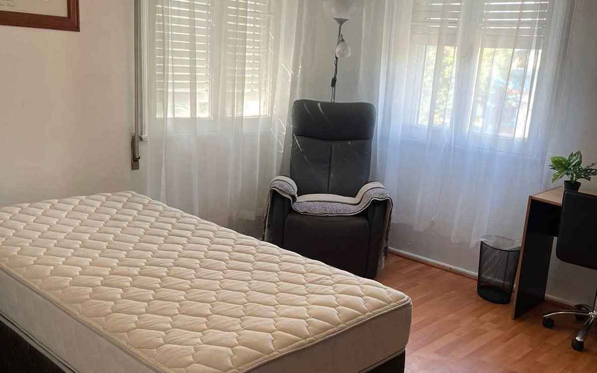 pieza en arriendo con servicio de aseo en santiago centro