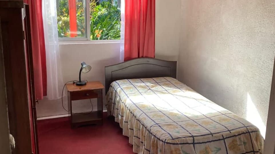 pieza en arriendo con acceso independiente en concepcion
