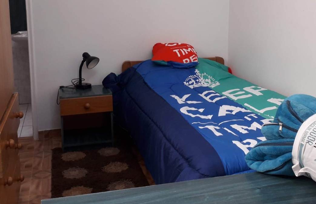 pieza en arriendo con baño privado y acceso independiente en macul santiago