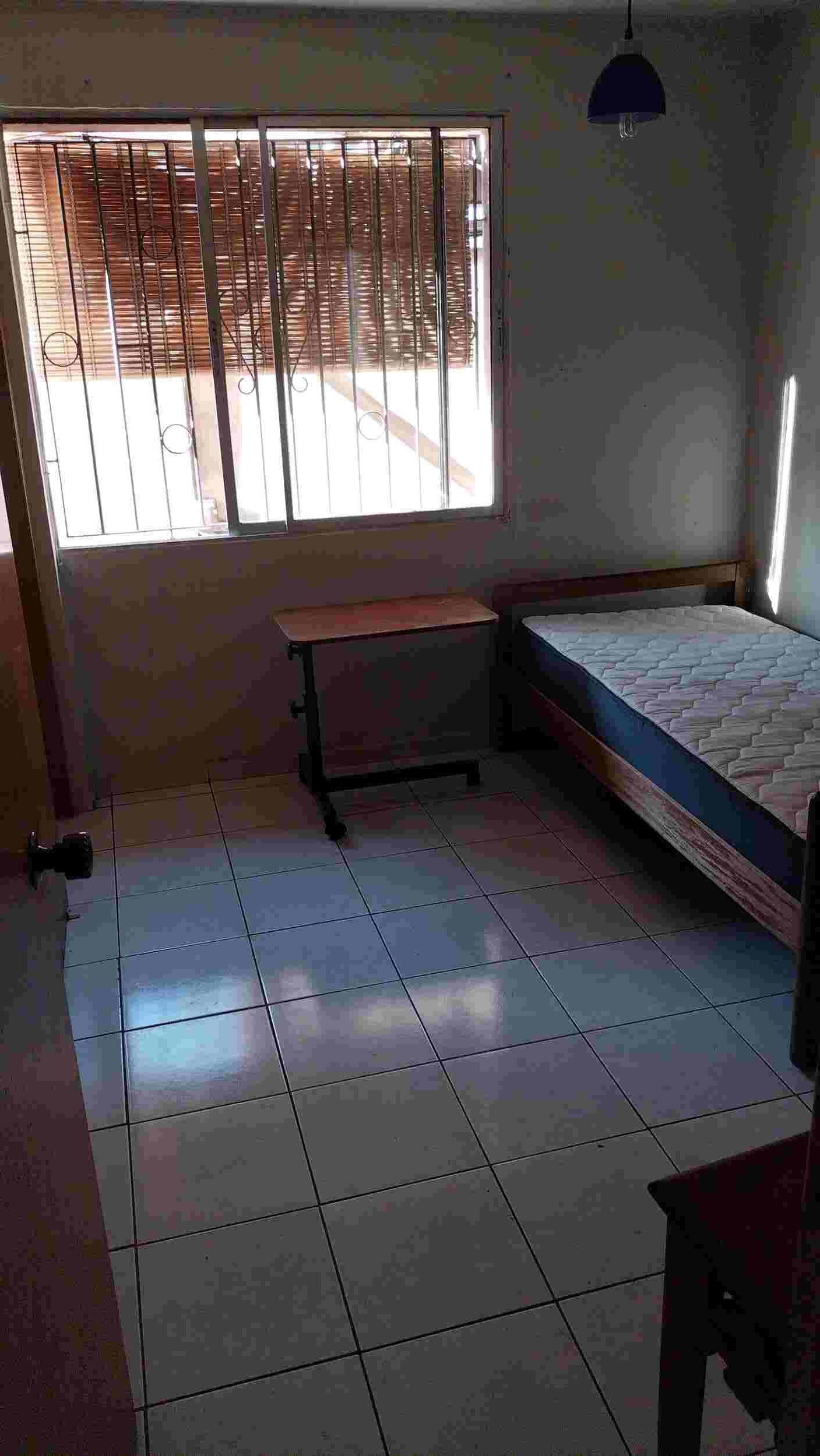 pieza en arriendo en la reina santiago