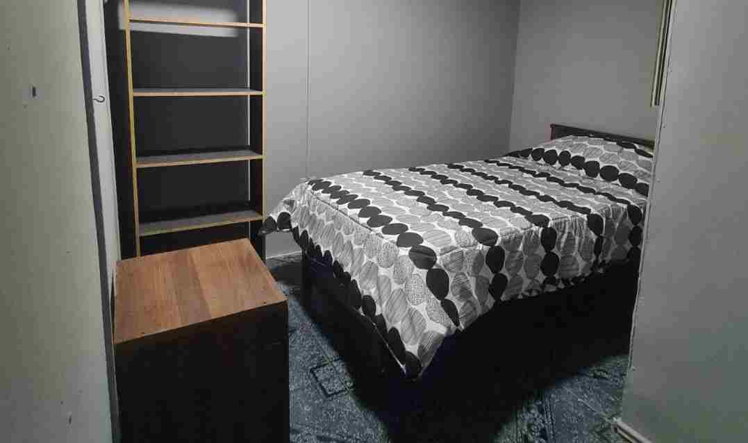 pieza amoblada con baño privado y acceso independiente en quilicura santiago