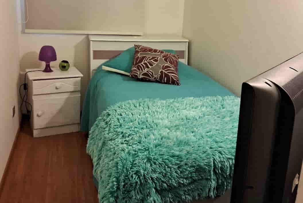 se arrienda pieza con baño privado en las condes santiago