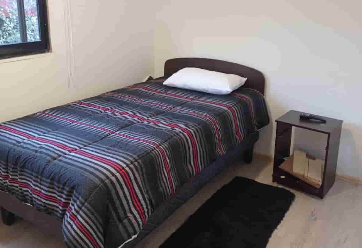 pieza en arriendo con acceso independiente en macul santiago