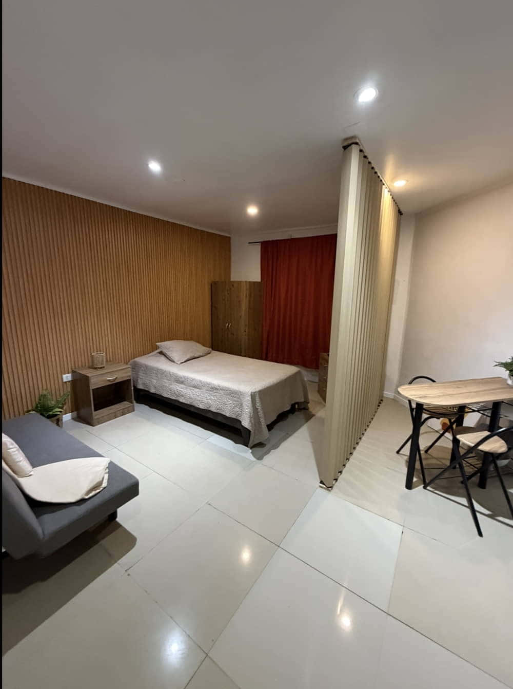 pieza en arriendo en viña del mar con baño privado y acceso independiente