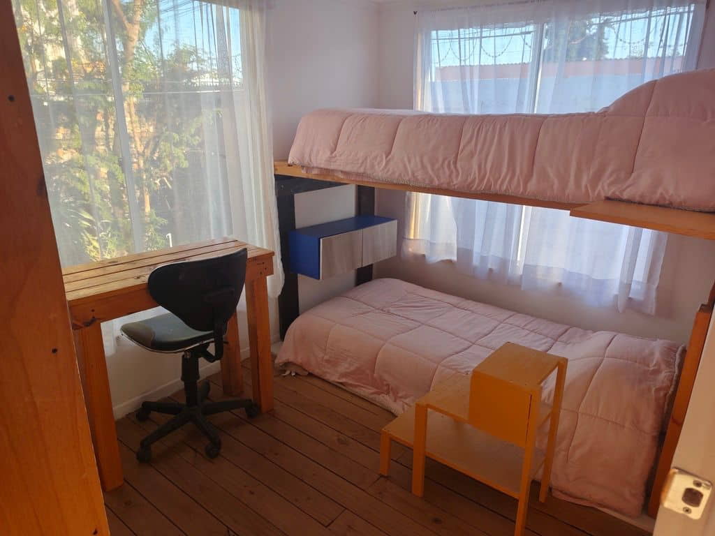 pieza en arriendo con acceso independiente en la serena